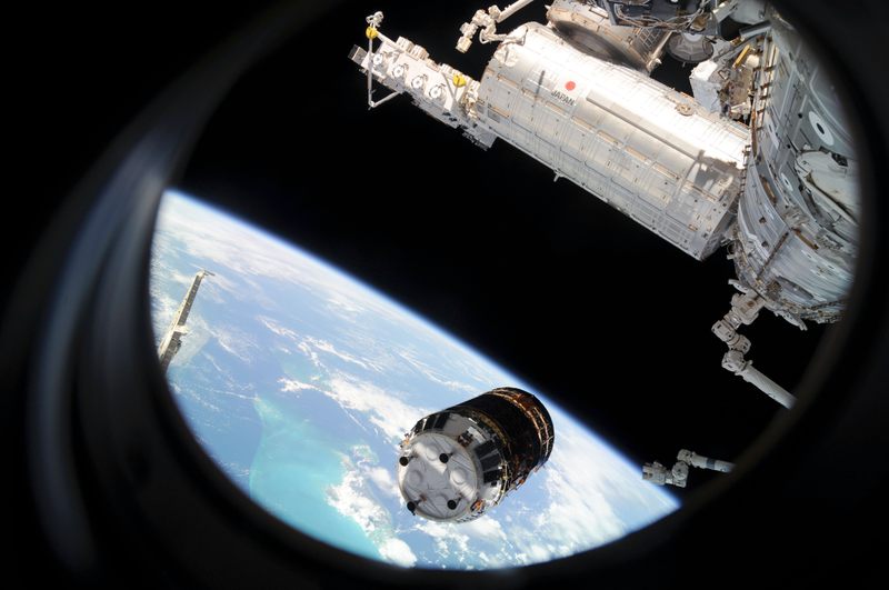 Illustration for article titled The ISS, Earth's Ultimate Outpost, Turns 15 Today